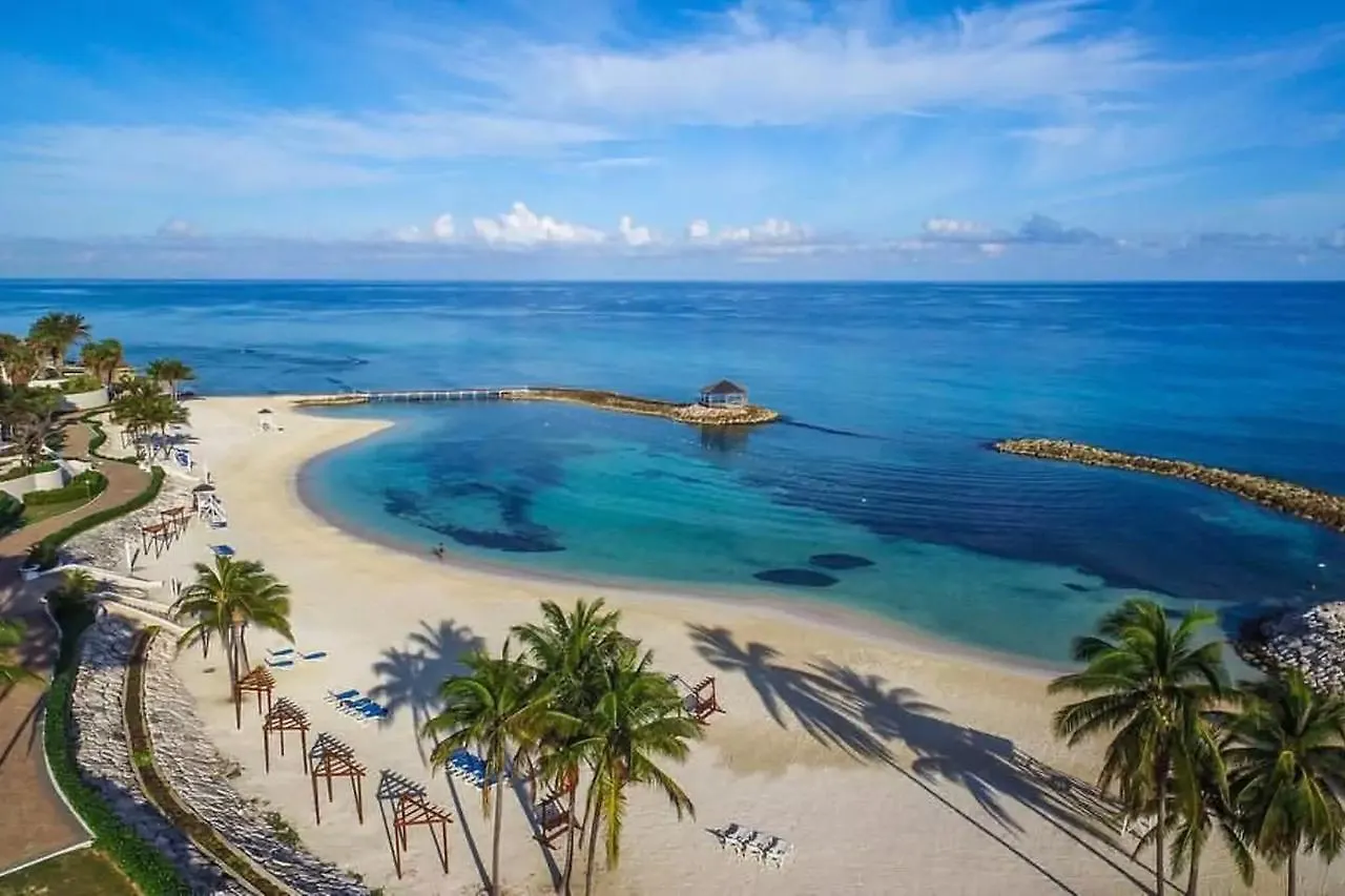 Luxury 2Br Home Facing Beach W/Pool Montego Bay #4 0*,  Jamaika