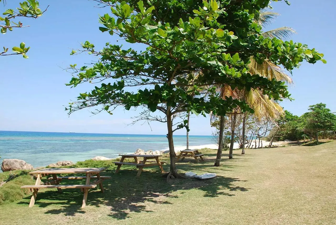 Luxury 2Br Home Facing Beach W/Pool Montego Bay #4 0*,  Jamaika