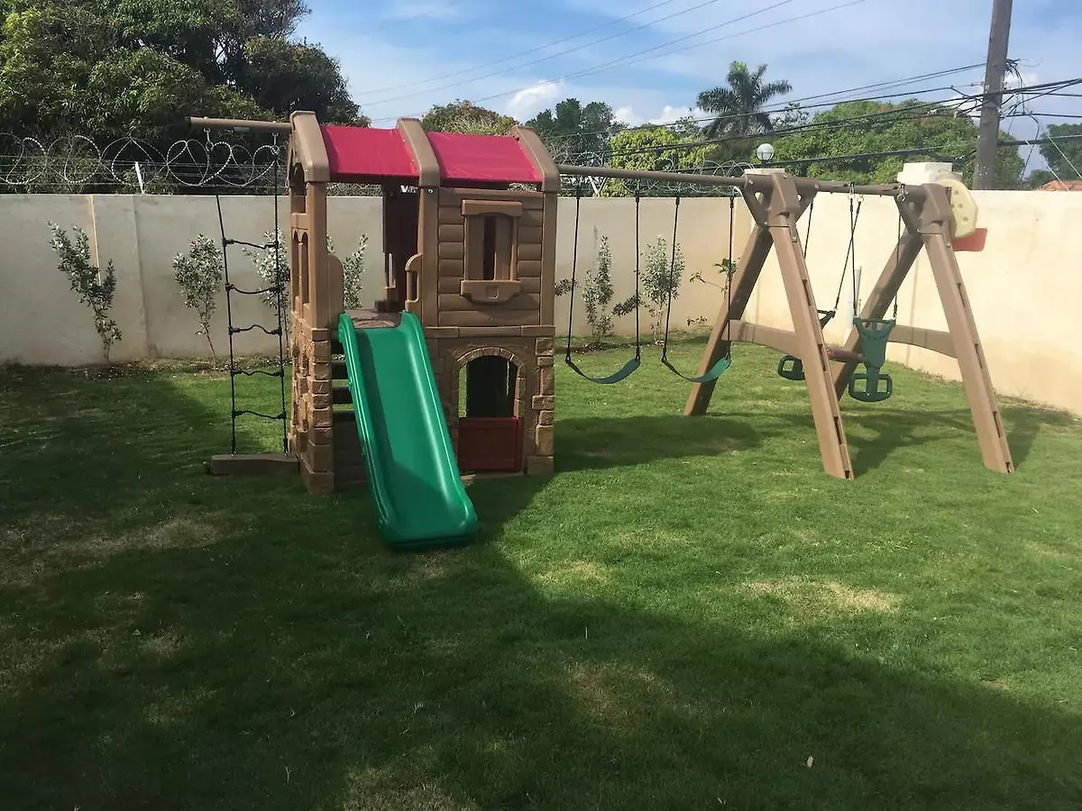 Luxury 2Br Home Facing Beach W/Pool Montego Bay #4 0*,  Jamaika